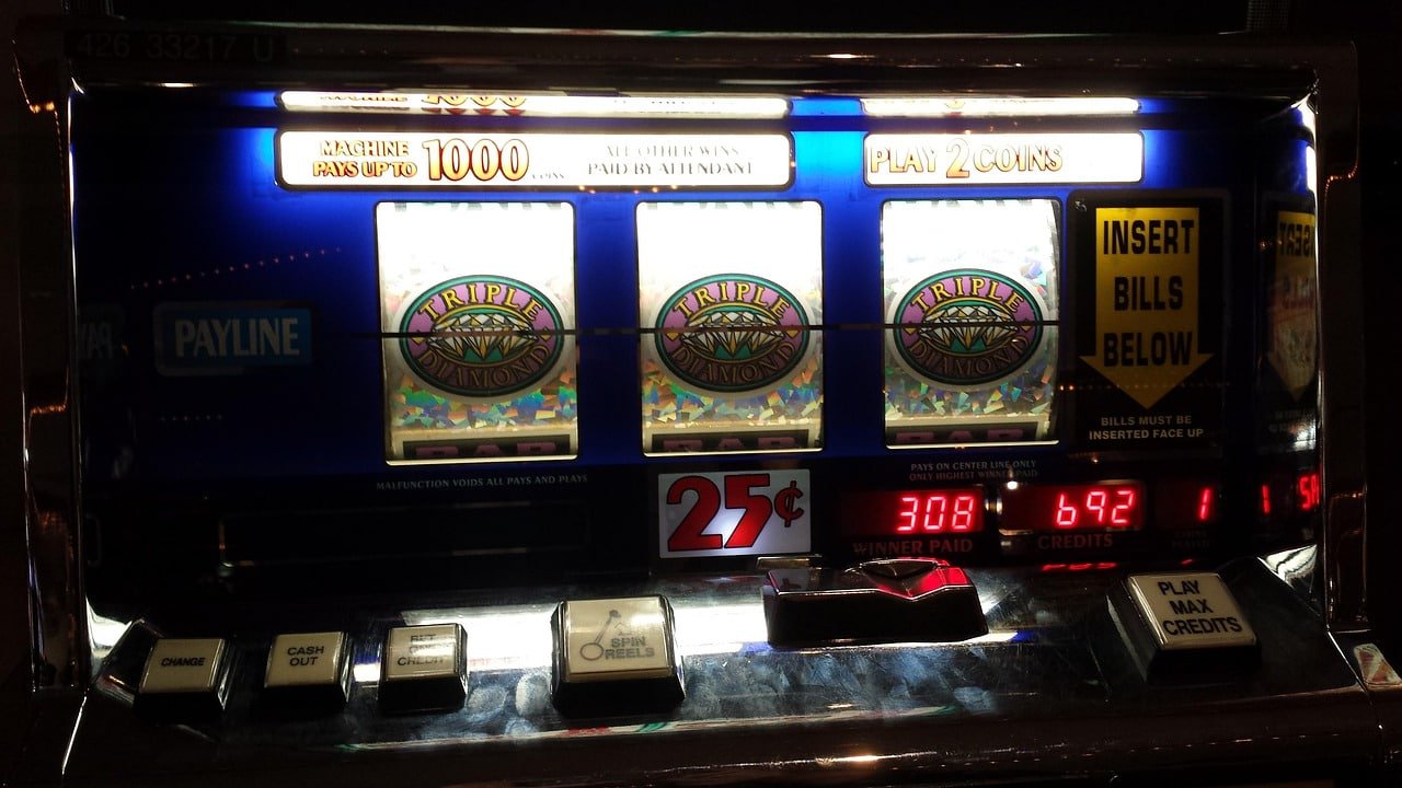 မြန်မာ ကစားသမား Slots Jackpot ဆုငွေ ရရှိသောပုံ